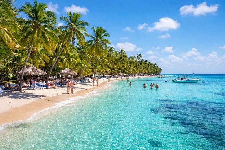 Saona Island Speedboat Tour fra Punta Cana + Naturpool
