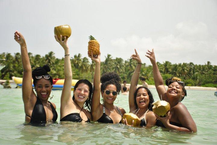Punta Cana Private Boat Party Cruise com música e bebidas