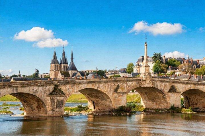 Hello Blois : Private 2 - Stunden Intro Stadtrundgang mit Ortskundiger Reiseleiter
