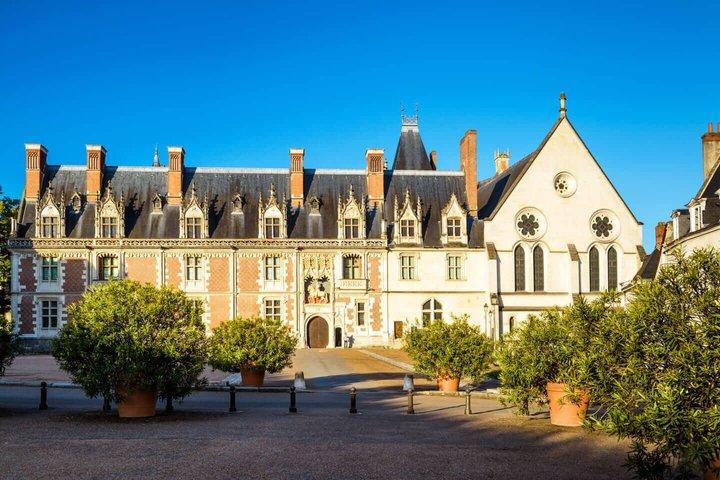Hello Blois : Private 2 - Stunden Intro Stadtrundgang mit Ortskundiger Reiseleiter