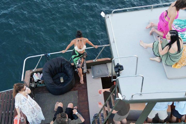 Excursion en bateau de 4 heures entre Monopoli et Polignano avec déjeuner