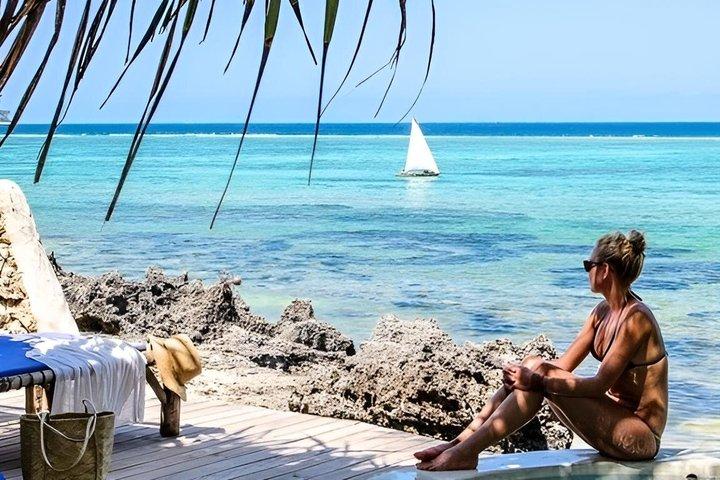 Fly-In Safari Beach Holiday 7 Days Masai Mara and Diani
