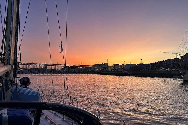 Lisbon Sunset Sailing Experience on the Tagus River with Drinks