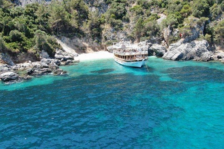 Avventura in barca sull'Egeo di un'intera giornata
