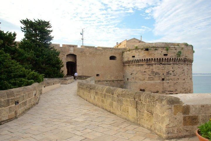 Explore Ischia Aragonese Castle and the Tradition of Celsa +Ebook