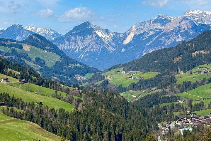 オーストリアアルプスとトラッツベルク城の隠れた名所
