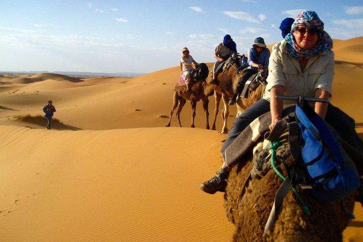 5 - Day Sahara Desert Tour: Tanger til Marrakech via Fes & Merzouga