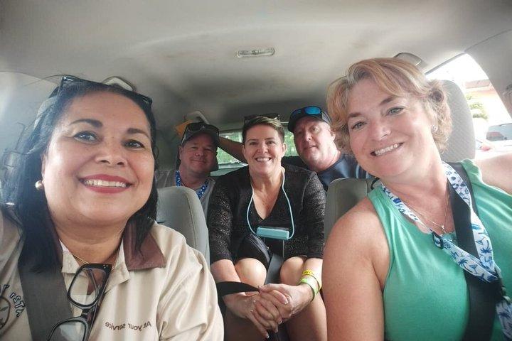 Privado Roatan Sloths e Monkeys Sanctuary Chocolate e Rum