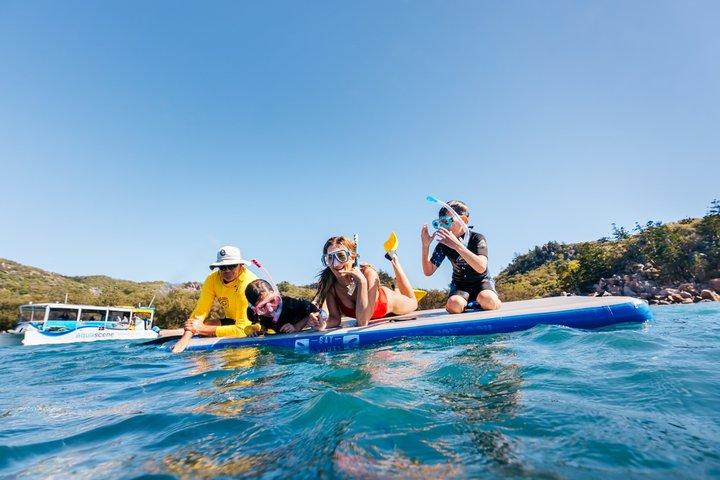 Excursion découverte de l'île magnétique avec plongée en apnée et paddle