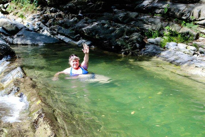 アガディール タガズート:パラダイス バレーとアトラス山脈の水泳旅行