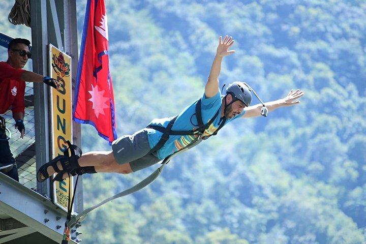 Kathmandu–Pokhara 3 - Tagesabenteuer : Rafting , Paragliding & Bungee
