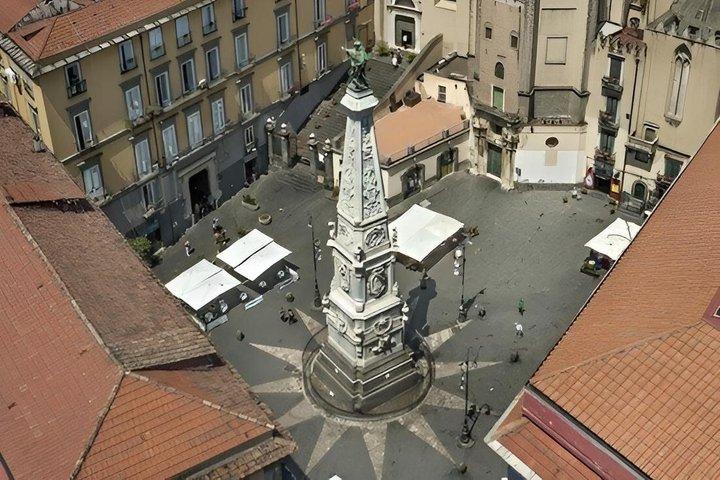 Visite guidée de Naples, ville sombre : crimes, fantômes et légendes