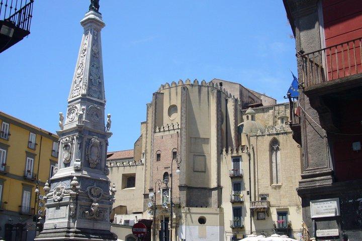 Visite guidée de Naples, ville sombre : crimes, fantômes et légendes