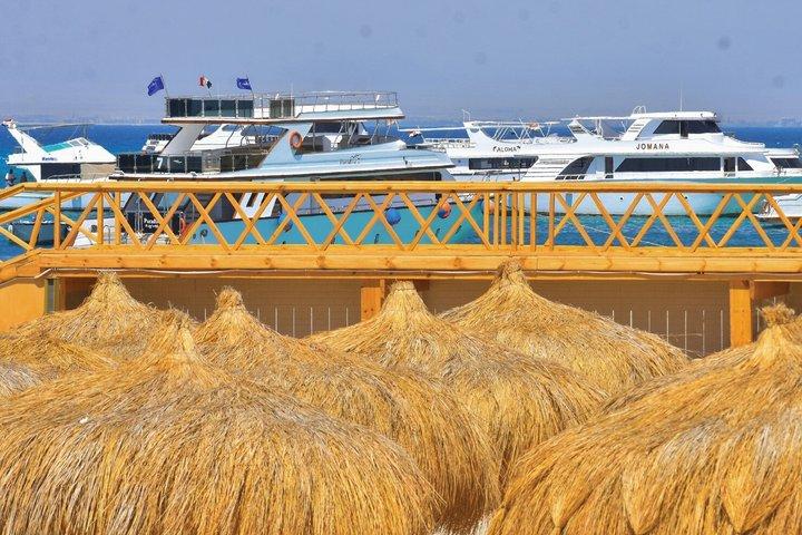 Hurghada Premium Hula Hula Island Cruise med frokost og transfer