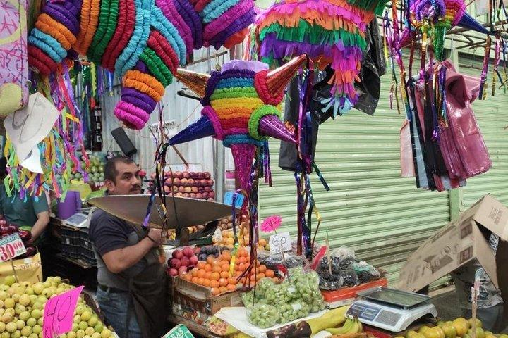 Mexico City Walking Vegan Food Tour in Roma Norte