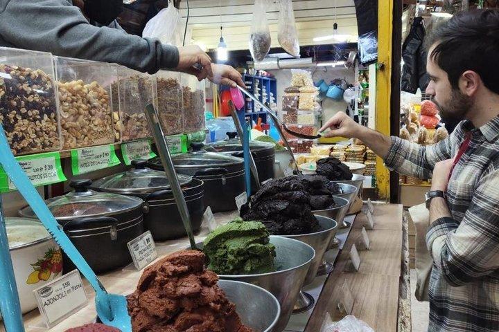 Mexico City Walking Vegan Food Tour in Roma Norte