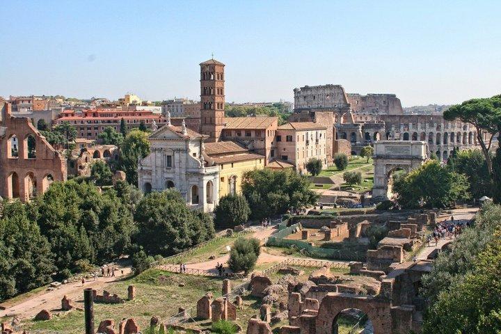 Private Tour of Palatine Hill and Roman Forum in Rome
