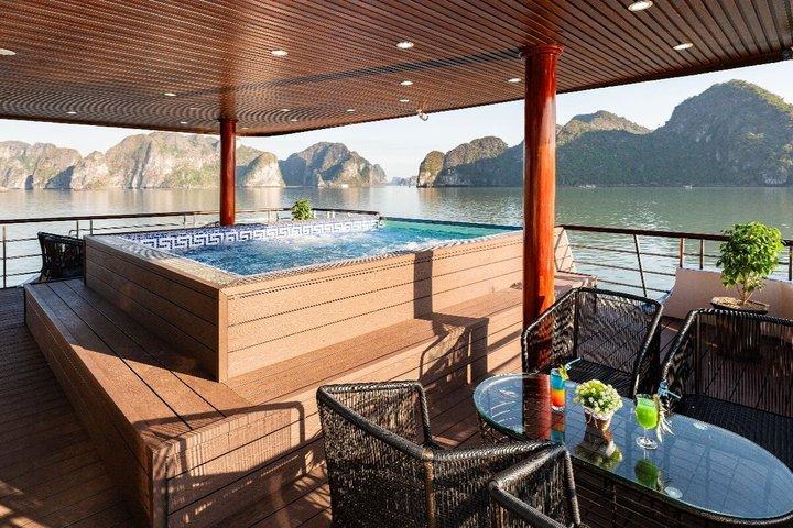 Hanoi : 5 estrelas de luxo Ha Long Bay Cruise com caiaque e almoço