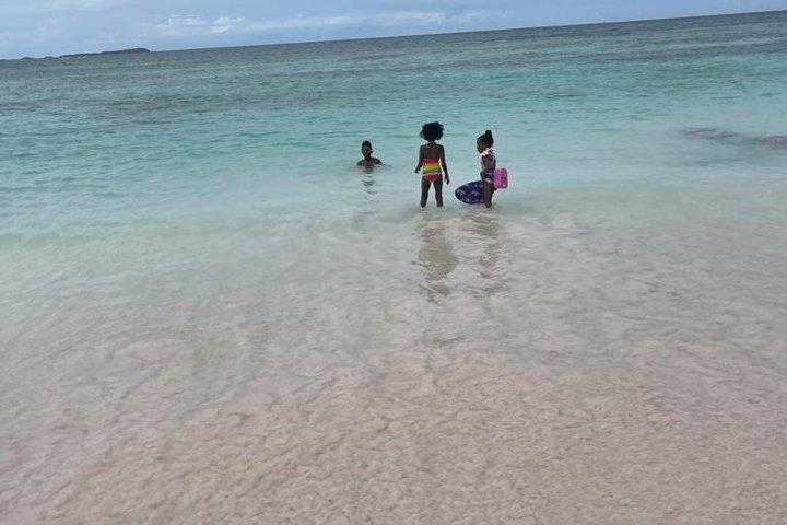 Antigua East Coast Explorer : Betty's Hope, Devil's Bridge & Beach