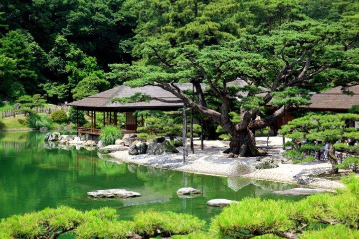 Tour privato personalizzato Takamatsu / Kagawa con Guida locale