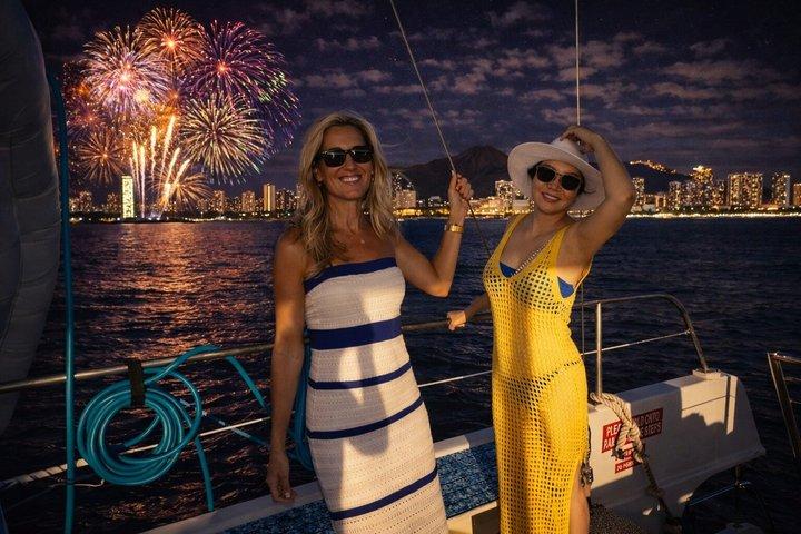 Waikiki Freitag Feuerwerk Bootsfahrt ab Oahu