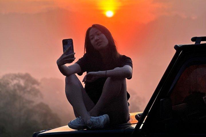 Monte Batur Sunrise Tour de Jeep com Black Lava