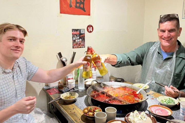 Chongqing Abendessen und Hotpot-Wanderung mit Einheimischen
