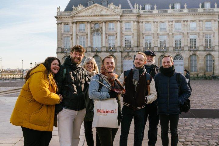 Bordeaux Walking Food Tour : History, Wine, Pastries & Aperitif