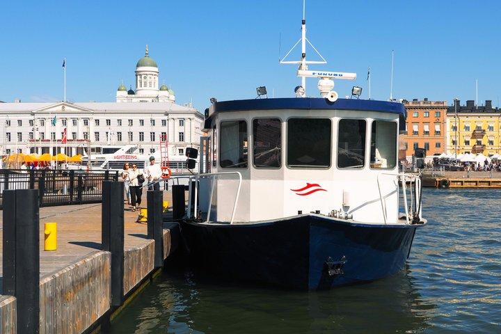 Ferry to Suomenlinna Fortress Island