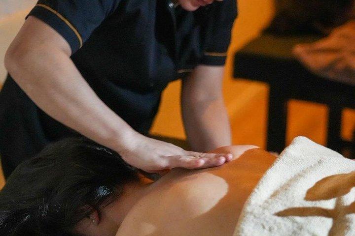 Afslappende massage oplevelse på Sensea i Tirana