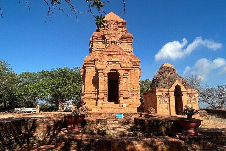 Mui Ne: Cidade de Phan Thiet, Torre de Cham, Montanha de Ta Cu, Buda Lying