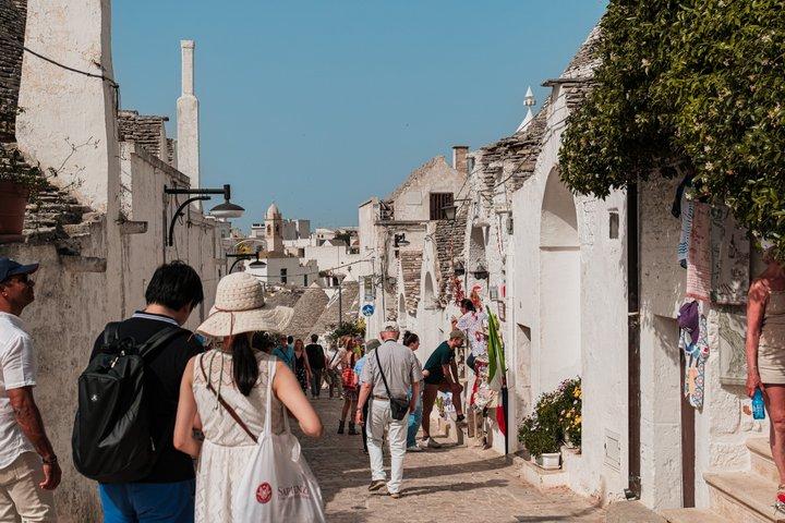 Monopoli und Alberobello Ganztagestour ab Bari