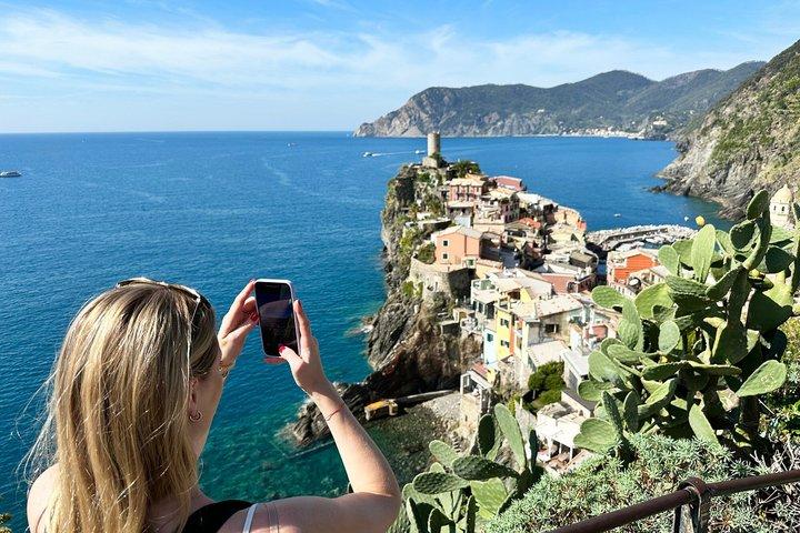 Dagtour Cinque Terre vanuit Genua met een Engels sprekende chauffeur