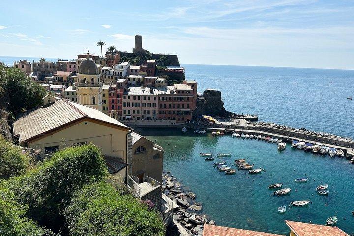 Dagtour Cinque Terre vanuit Genua met een Engels sprekende chauffeur