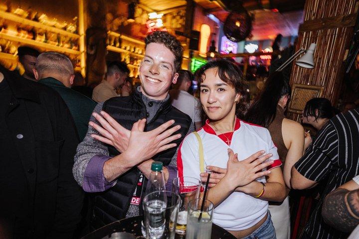 Tirana Pub Crawl com tiros grátis e fotógrafo