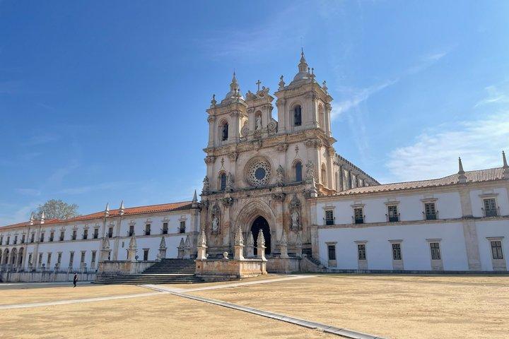 Desde Fátima : Batalha, Alcobaça, Nazaré Tour Privado
