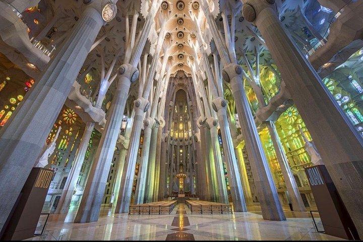 Visite privée de la Sagrada Familia et de la Casa Batlló avec déjeuner