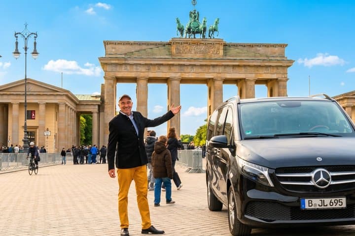 Private Half-Day Berlin Sightseeing Tour with a Minivan Including Short City Walks