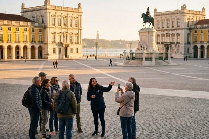 2 Hour Dark History Walking Tour in Lisbon