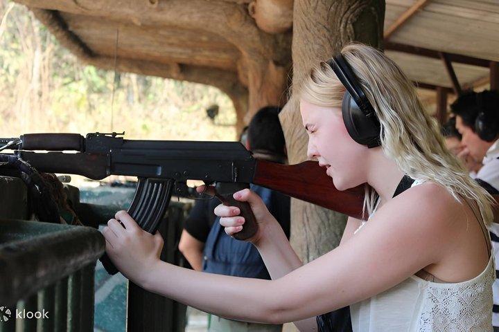 South Vietnam Cu Chi Tunnels & Delta do Mekong