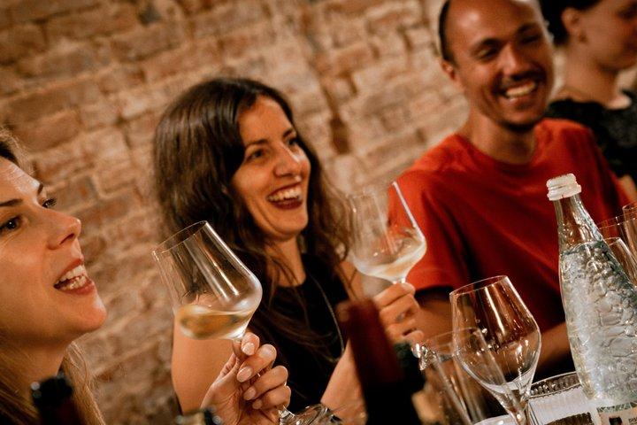 Private Verkostung in Genf mit Weinsekt oder Whisky