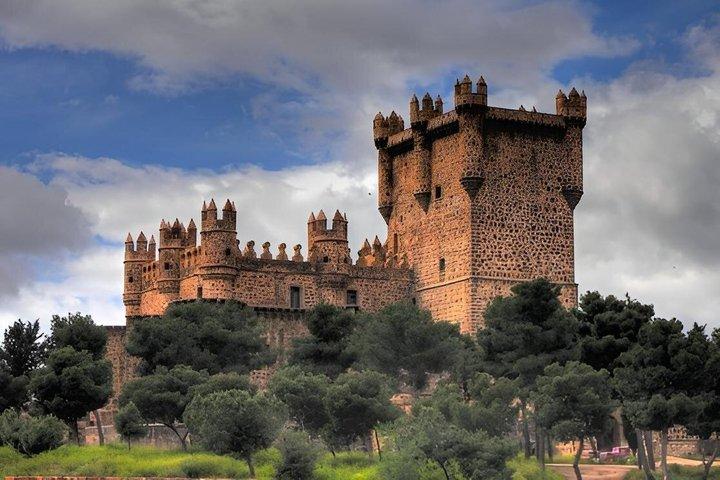 Private car and driver: enjoy Madrid,Toledo,Segovia and more