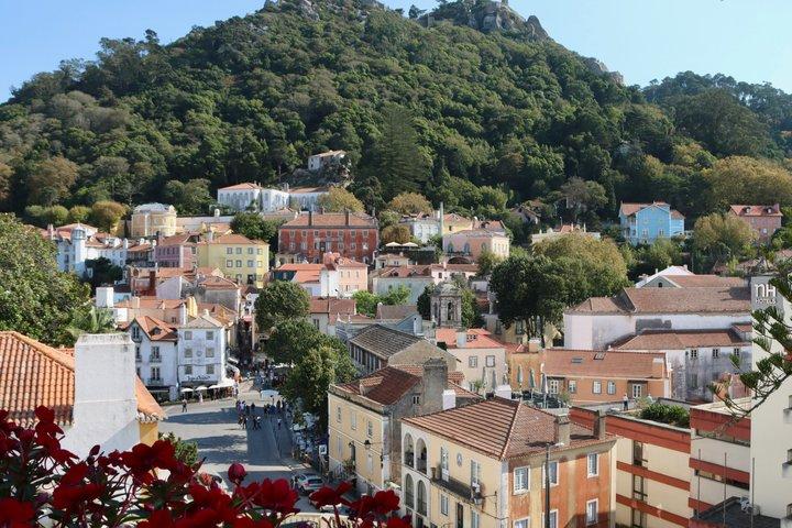 Privat halvdagstur i Sintra fra Lissabon med Pena Palace billet