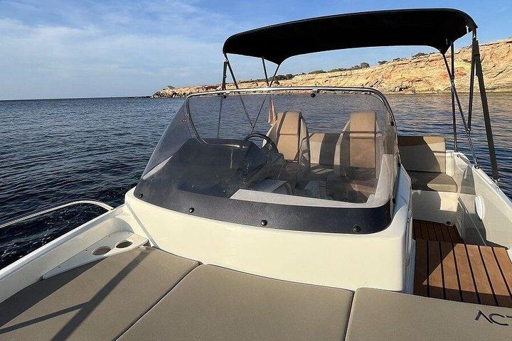 Private Motor Boat Rental With or Without Skipper