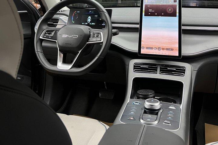 Esplora Kigali via Luxury BYD’26 con autista privato (7h)