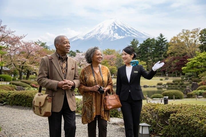 Mt.Fuji and Hakone Tour by Private Vehicle