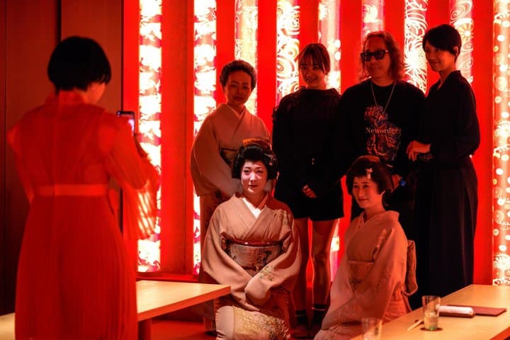 Tokyo Traditional Geisha Show and Japanese Food Experience