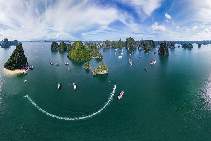 Excursion privée en canoë-kayak dans la baie d'Halong Lan Ha