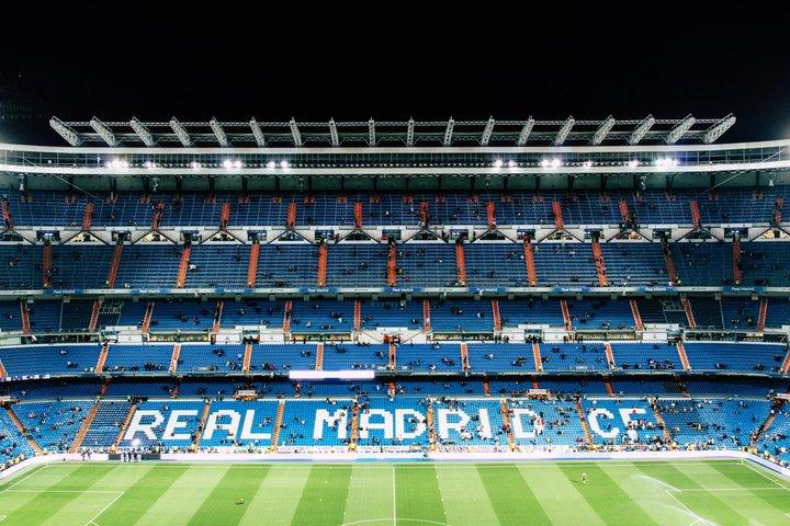 Private Bernabéu Stadium Megafan Tour com tapas
