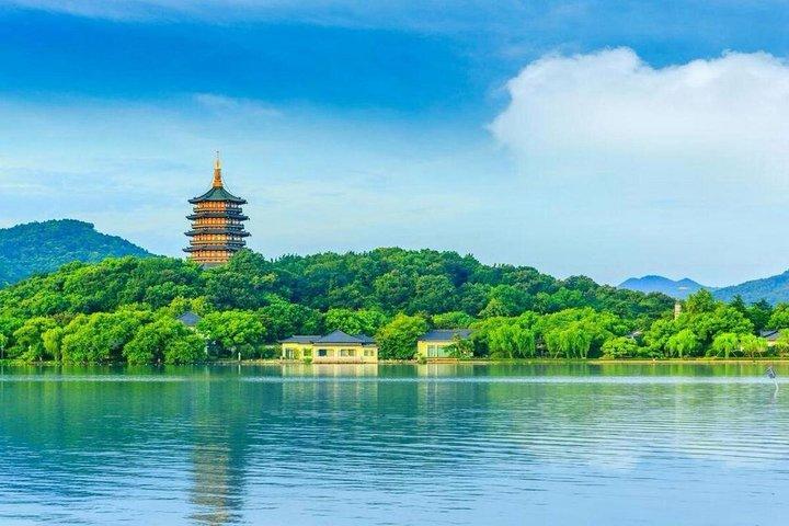 AI Robot Experience Tour em Hangzhou com West Lake Cruise